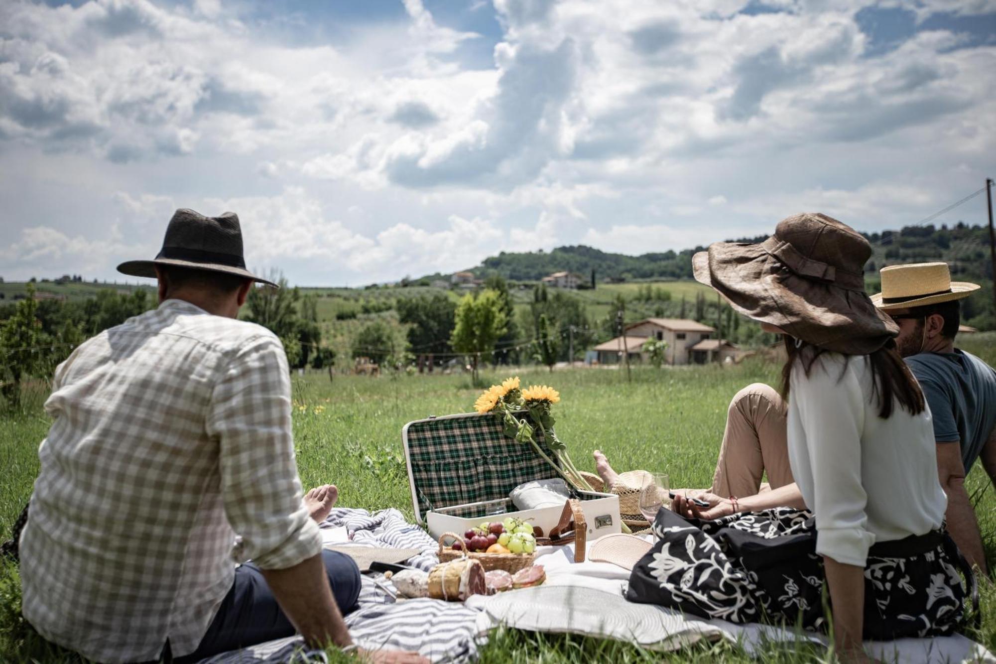 Вилла Agriturismo Qui E Ora Беванья Экстерьер фото